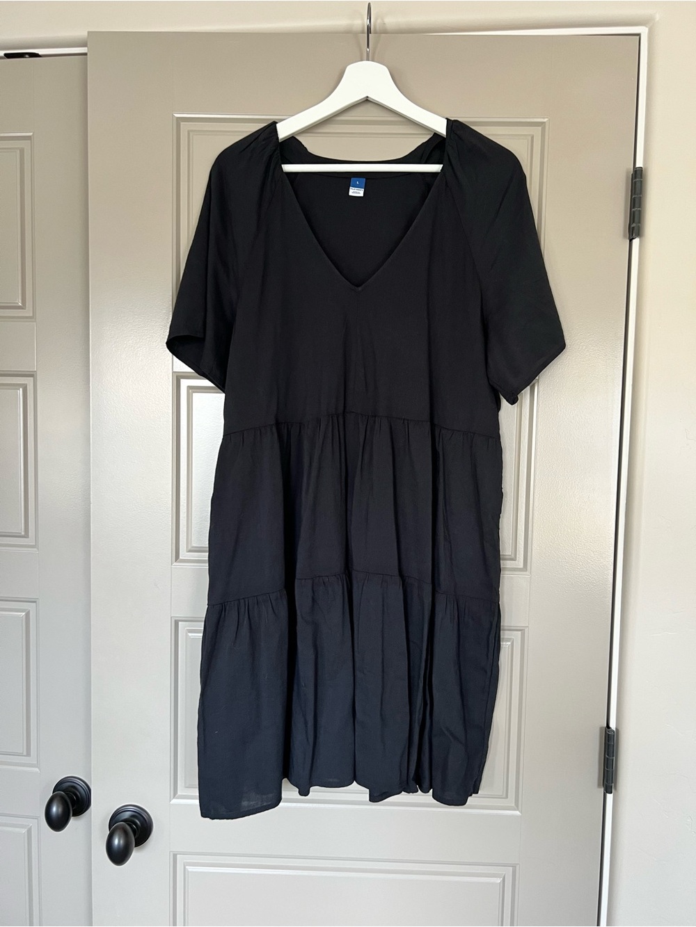 Old Navy Black Tiered V‑Neck Mini Swing Dress